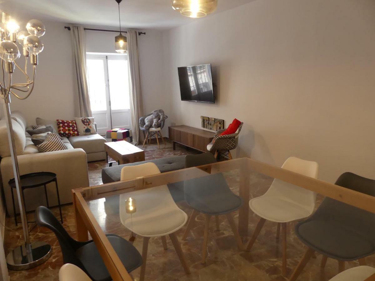 Gatu Premium Villa Aramburu, " Preferente Mayores De 25 Anos Y Familias " Ел Пуерто де Санта Мария Екстериор снимка